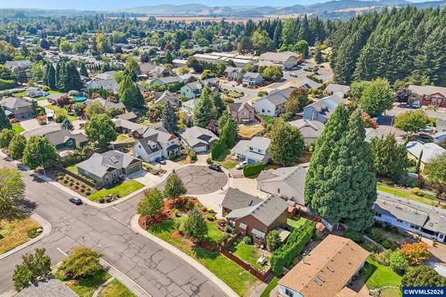 1641 NW Jeffrey Ct, Mcminnville, OR 97128
