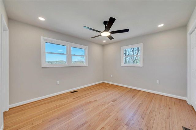 85 Little Paws LN, Buchanan, VA 24066