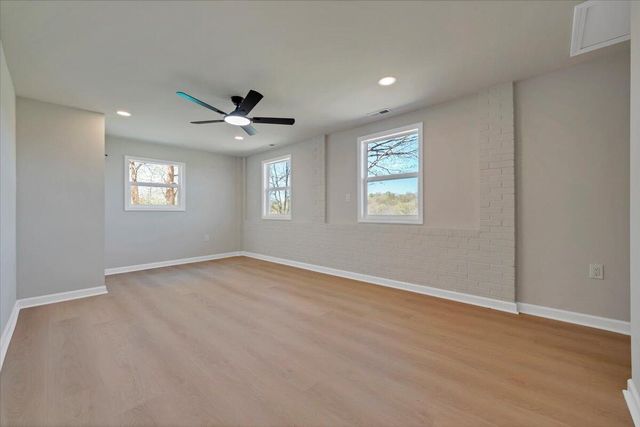 85 Little Paws LN, Buchanan, VA 24066