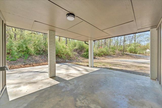85 Little Paws LN, Buchanan, VA 24066