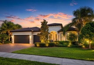 604 SE Monteiro Drive, Port St. Lucie, FL 34984