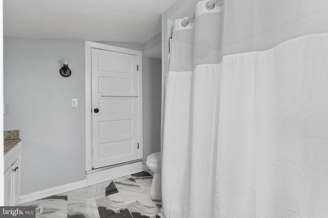 249 MERCER ST, Trenton, NJ 08611