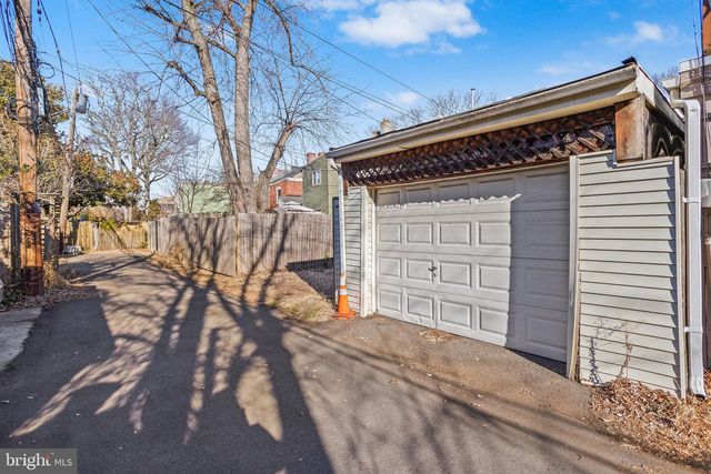 249 MERCER ST, Trenton, NJ 08611