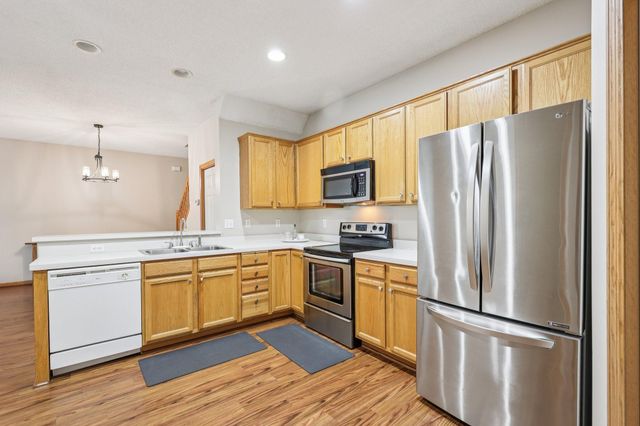 5413 Oriole Drive, Farmington, MN 55024