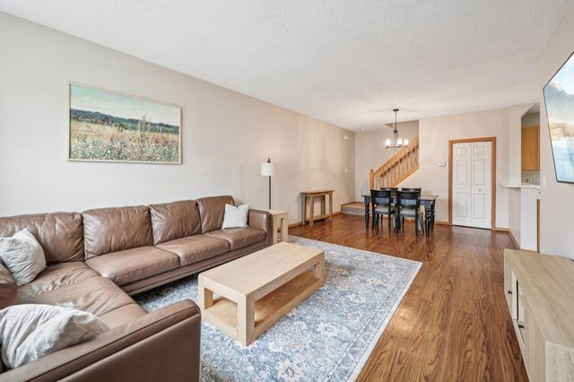 5413 Oriole Drive, Farmington, MN 55024