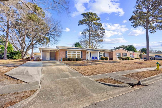 3676 Spruce Dr., Myrtle Beach, SC 29577