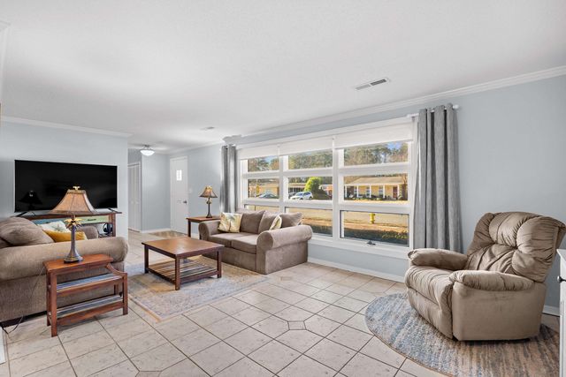 3676 Spruce Dr., Myrtle Beach, SC 29577