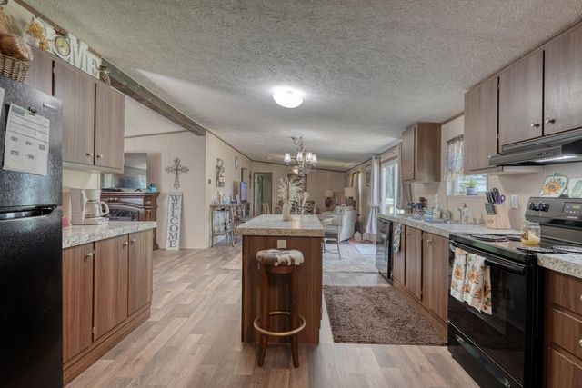 9656 Phillips Road, Young Harris, GA 30582