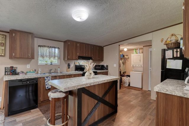 9656 Phillips Road, Young Harris, GA 30582
