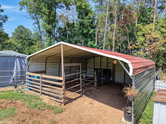 9656 Phillips Road, Young Harris, GA 30582