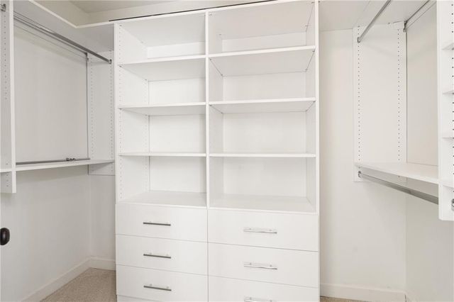 210 Tynebrae Place, Roswell, GA 30075