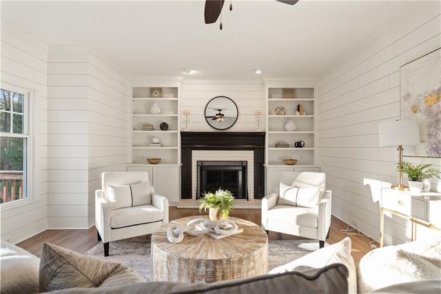 210 Tynebrae Place, Roswell, GA 30075