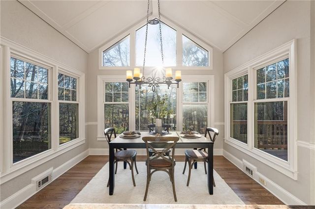 210 Tynebrae Place, Roswell, GA 30075