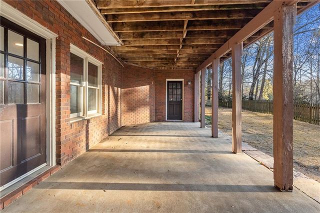 210 Tynebrae Place, Roswell, GA 30075