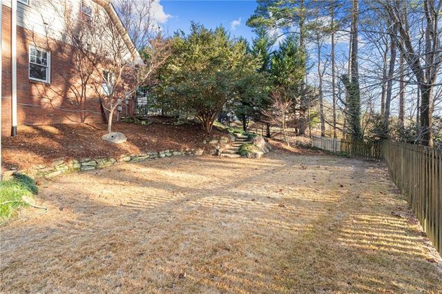 210 Tynebrae Place, Roswell, GA 30075