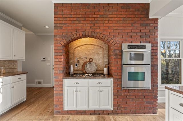 210 Tynebrae Place, Roswell, GA 30075