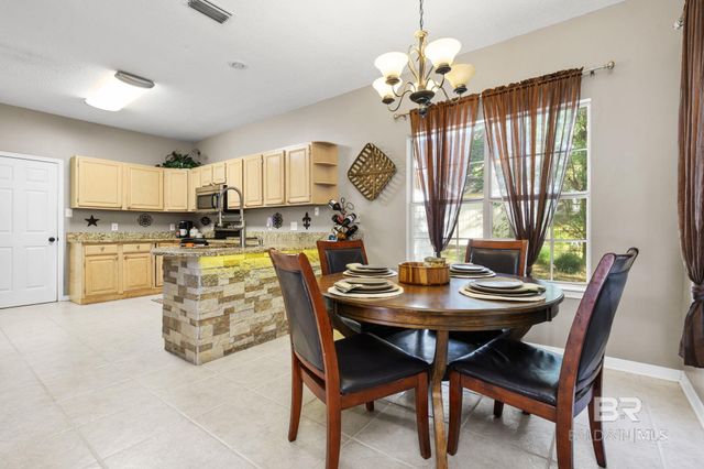 150 Lakeview Loop, Daphne, AL 36526