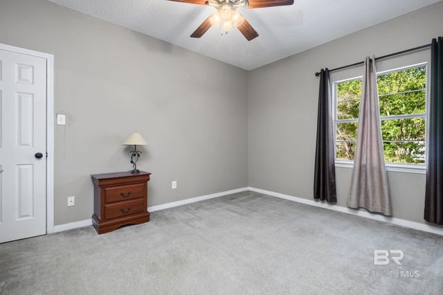 150 Lakeview Loop, Daphne, AL 36526