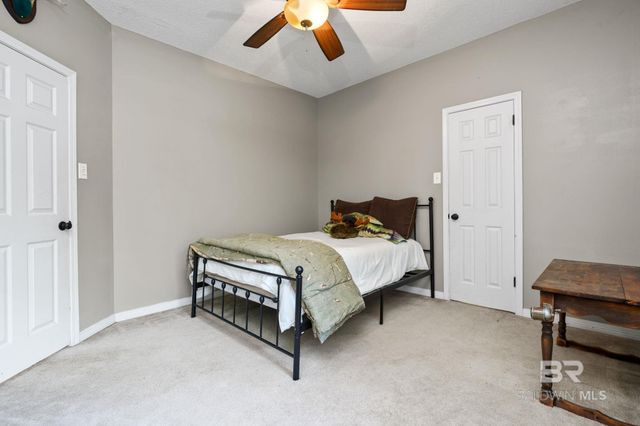 150 Lakeview Loop, Daphne, AL 36526