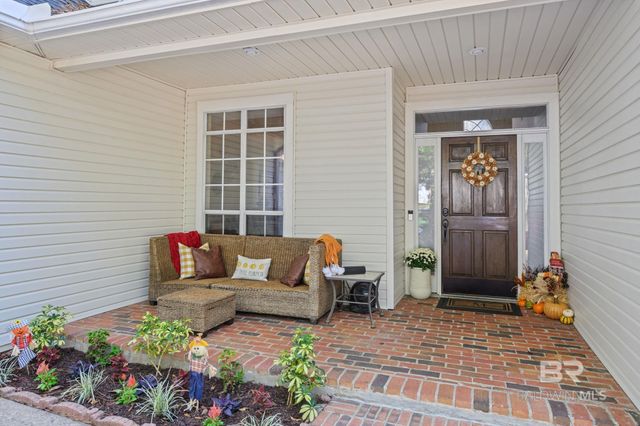 150 Lakeview Loop, Daphne, AL 36526