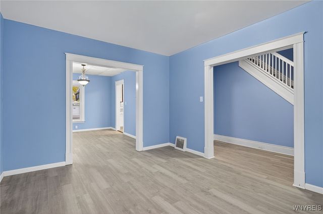 1957 Whitney Avenue, Niagara Falls, NY 14301