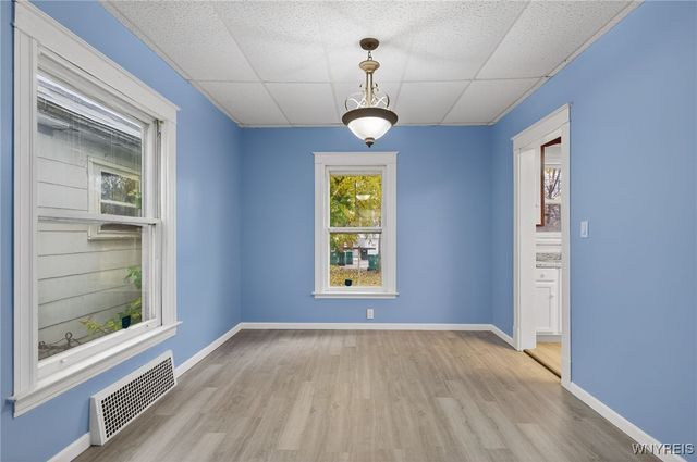 1957 Whitney Avenue, Niagara Falls, NY 14301