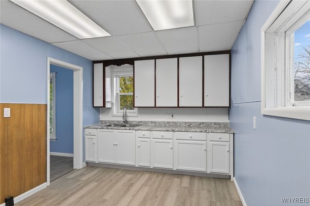 1957 Whitney Avenue, Niagara Falls, NY 14301