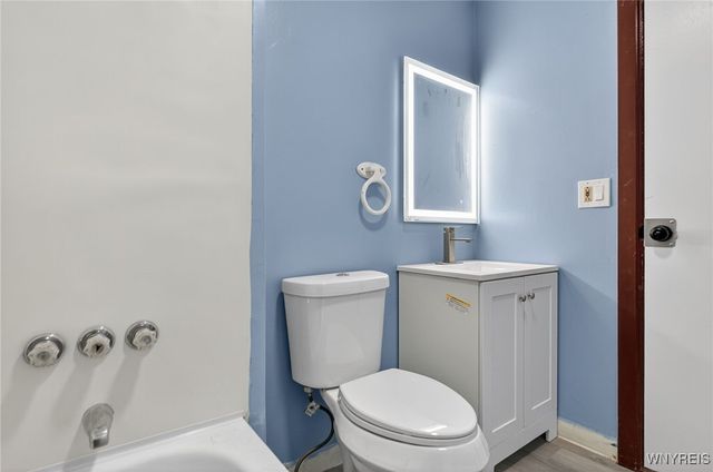 1957 Whitney Avenue, Niagara Falls, NY 14301