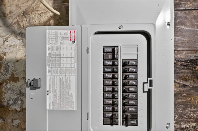 1957 Whitney Avenue, Niagara Falls, NY 14301