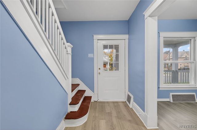 1957 Whitney Avenue, Niagara Falls, NY 14301