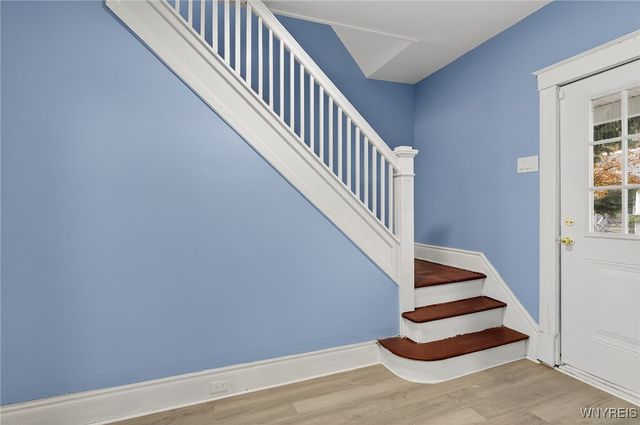 1957 Whitney Avenue, Niagara Falls, NY 14301