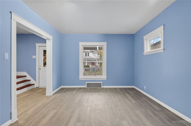 1957 Whitney Avenue, Niagara Falls, NY 14301