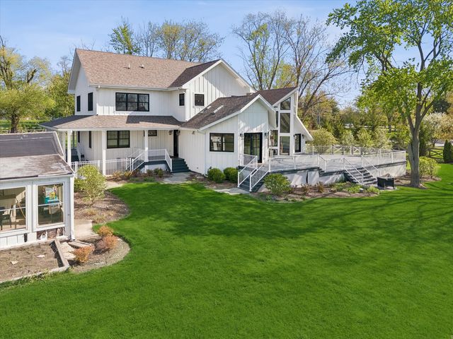 16W185 89th Street, Burr Ridge, IL 60527