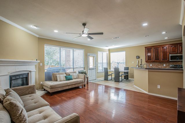 1664 Park Grove Drive, Irving, TX 75060