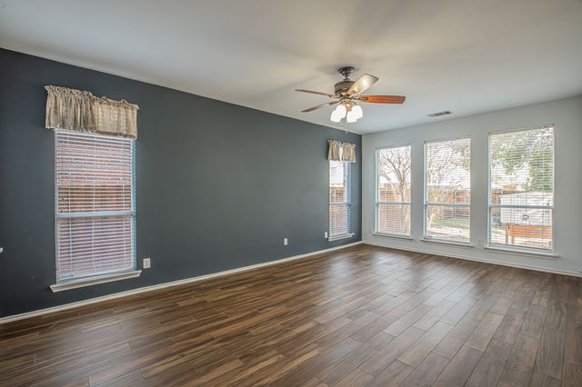 1664 Park Grove Drive, Irving, TX 75060