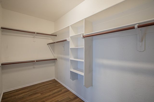 1664 Park Grove Drive, Irving, TX 75060