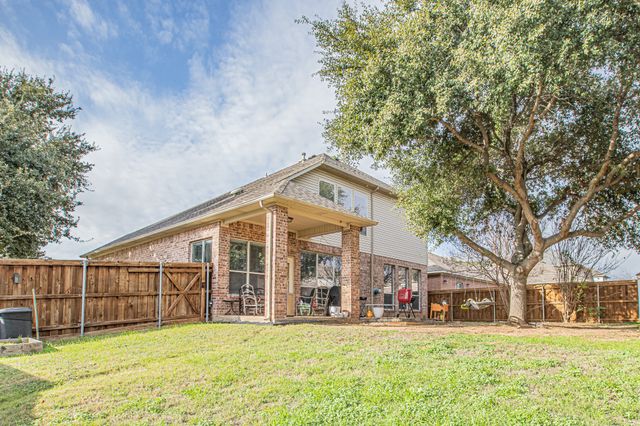 1664 Park Grove Drive, Irving, TX 75060