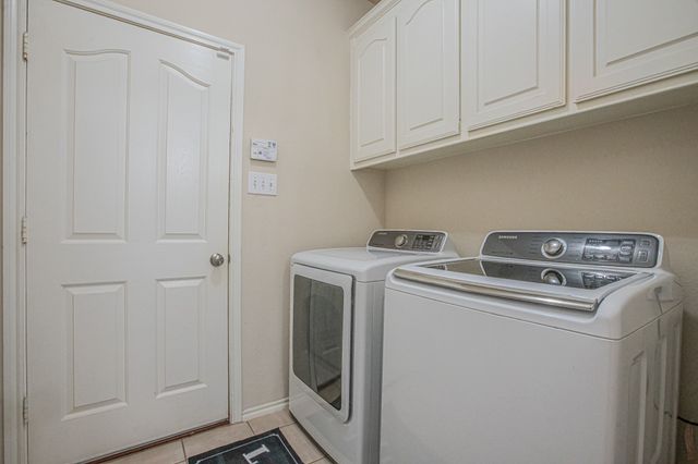 1664 Park Grove Drive, Irving, TX 75060