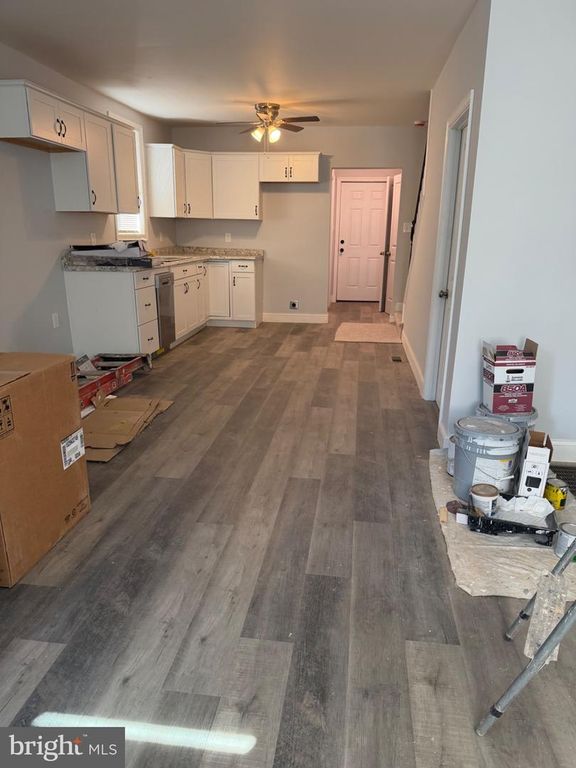 549 CHESTNUT ST #, Pottstown, PA 19464 — photo 2
