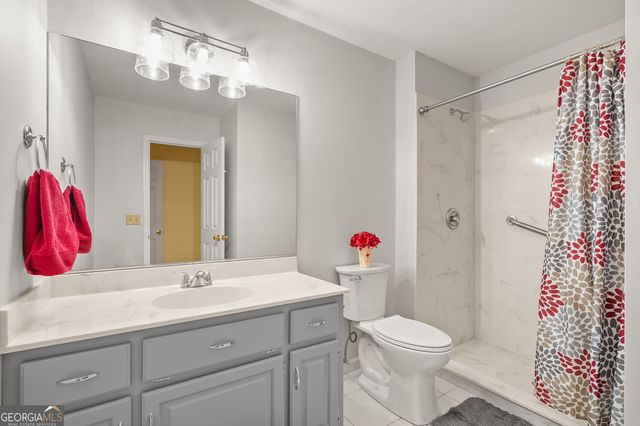 7616 Highland Oaks Dr, Young Harris, GA 30582