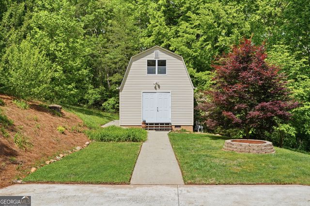 7616 Highland Oaks Dr, Young Harris, GA 30582