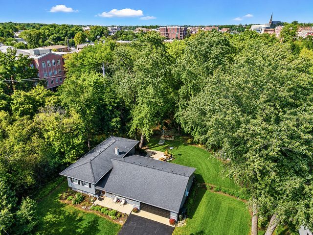 21 E Hillside Road, Naperville, IL 60540