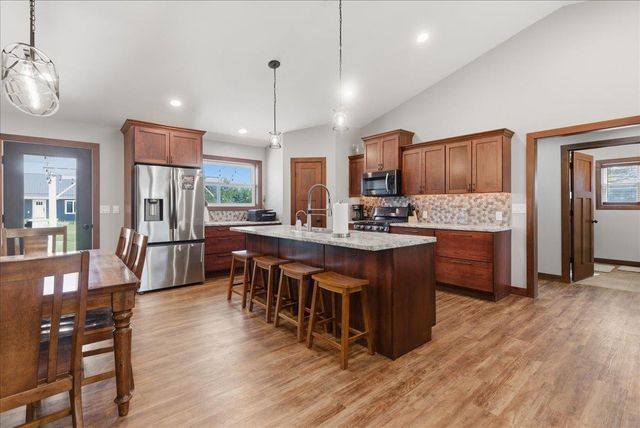 123 Carroll Boulevard, Dunkerton, IA 50626