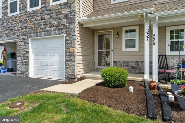 537 BROOKWOOD DR, Palmyra, PA 17078