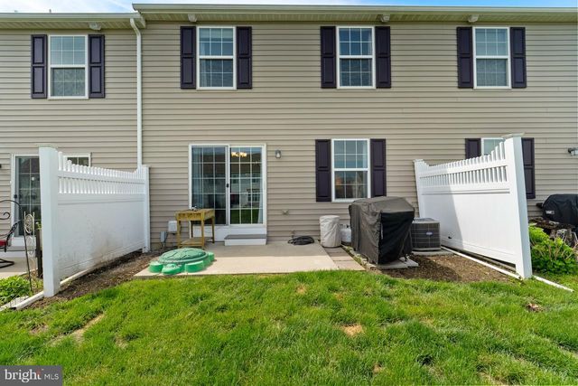 537 BROOKWOOD DR, Palmyra, PA 17078