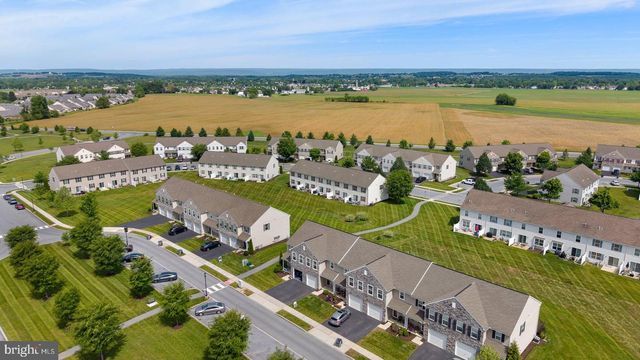 537 BROOKWOOD DR, Palmyra, PA 17078