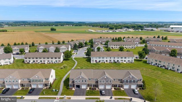 537 BROOKWOOD DR, Palmyra, PA 17078
