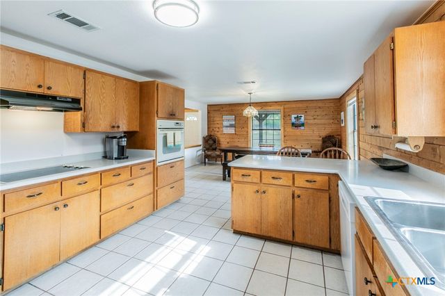 5200 Ledge Road, Temple, TX 76502