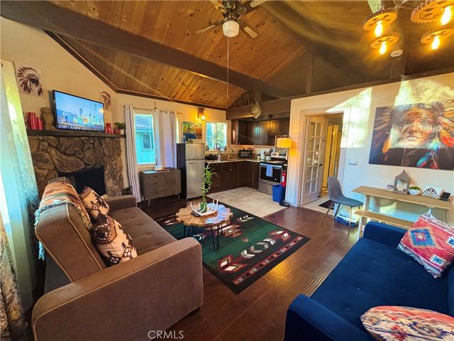 491 Imperial, Sugarloaf, CA 92386