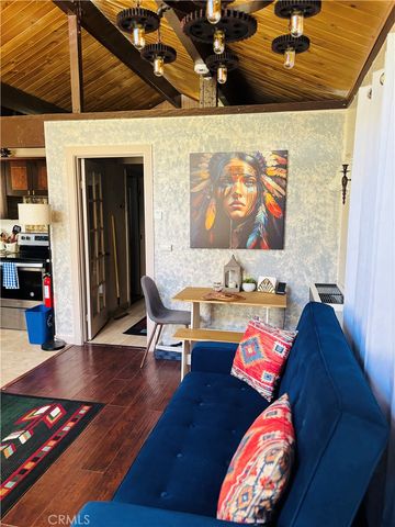 491 Imperial, Sugarloaf, CA 92386
